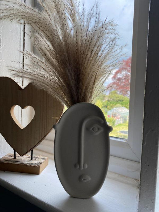 Linnea - Nordic Ceramic Face Vase — customer photo by Karen T.
