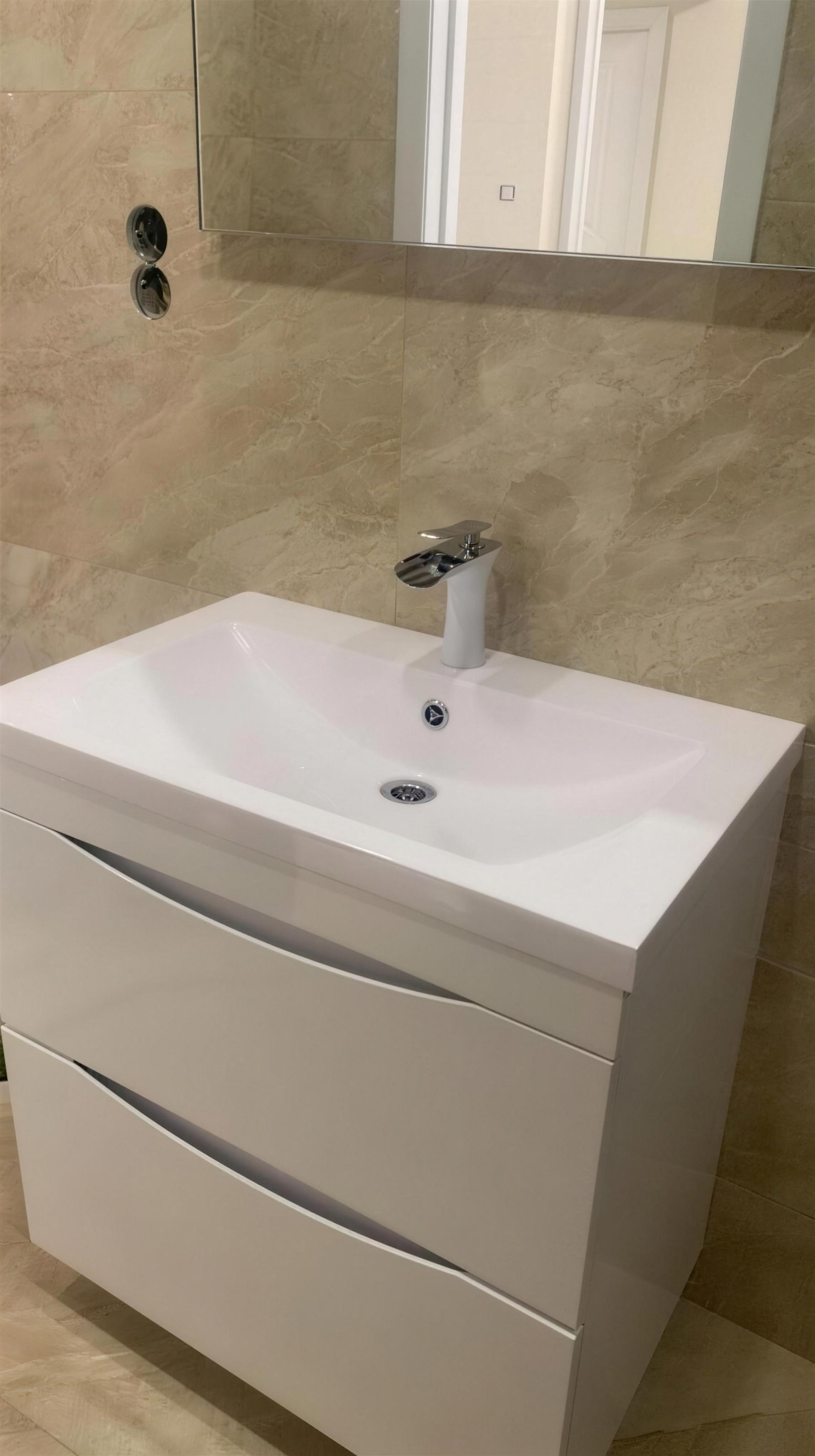 Mai - Single Handle Gold Bathroom Faucet — customer photo by Jack C.
